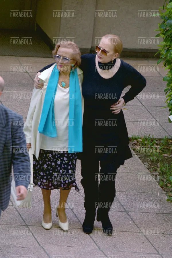 Mina con la madre Gina, Lugano, 2000
