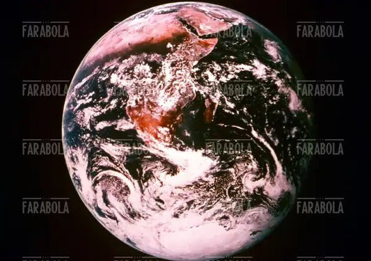 La Terra ripresa dall'Apollo 11, anni 2000
