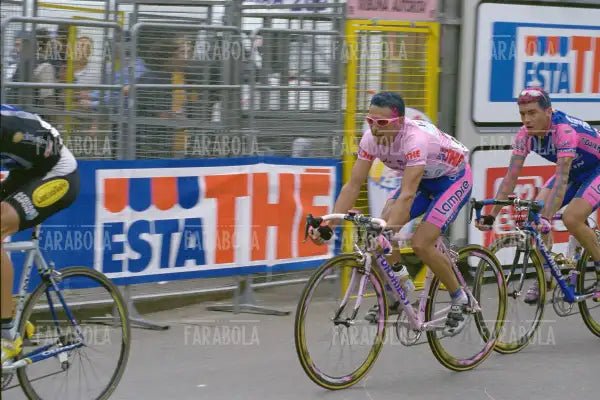 Gilberto Simoni vincitore del Giro d'Italia, Milano, 2001