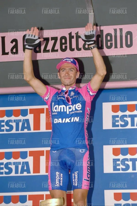 Gilberto Simoni vincitore del Giro d'Italia, Milano, 2001