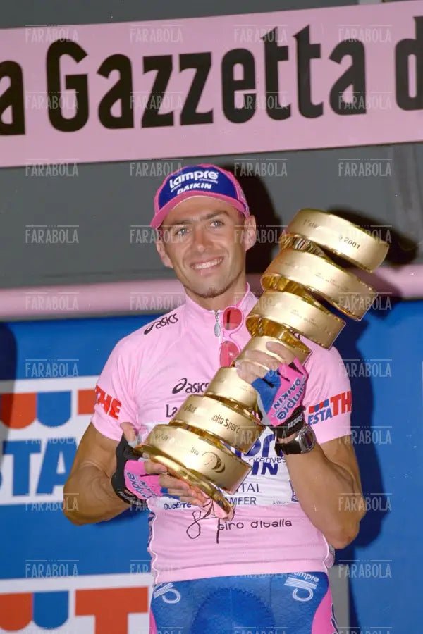 Gilberto Simoni vincitore del Giro d'Italia, Milano, 2001