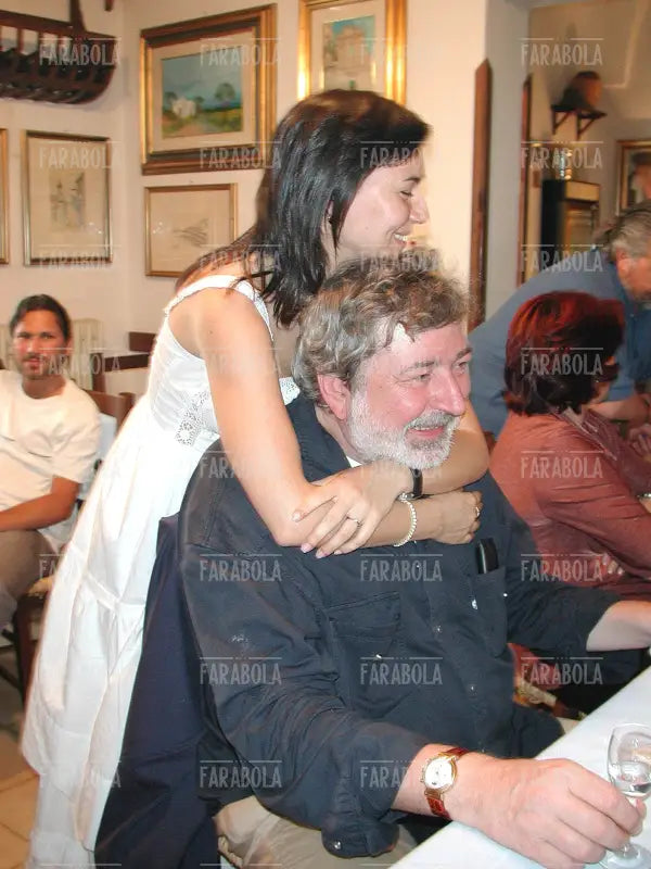 Francesco Guccini con la compagna, 2001