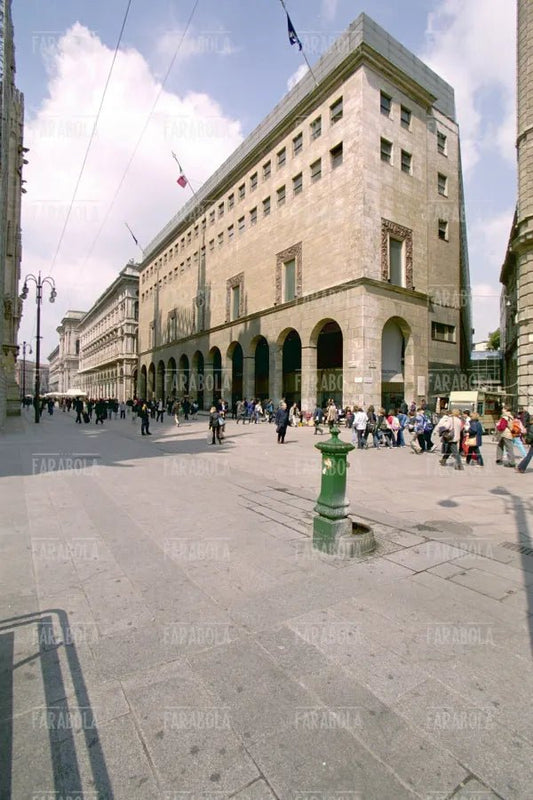 La Rinascente, Milano, 2002