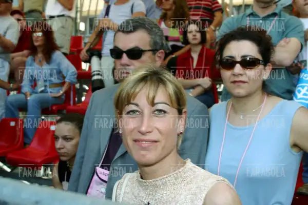 Benedetta, fidanzata di Paolo Savoldelli, Giro d'Italia, Milano, 2002