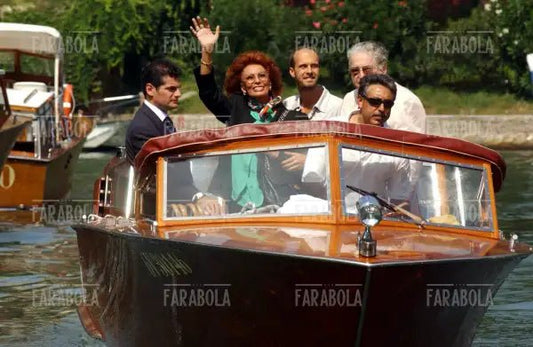 Sophia Loren e il figlio Edoardo Ponti all'Hotel Excelsior, Mostra del cinema di Venezia, Venezia, 2002