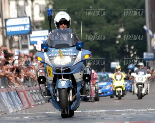 Polizia in motocicletta, cronometro all'Idroscalo, Giro d'Italia, Milano, 2003