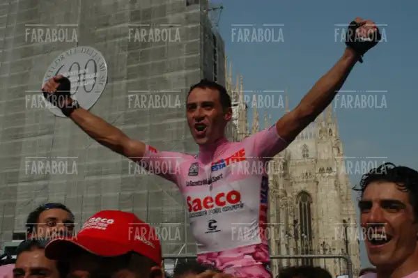 Gilberto Simoni vincitore del Giro d'Italia, cronometro all'Idroscalo, Milano, 2003