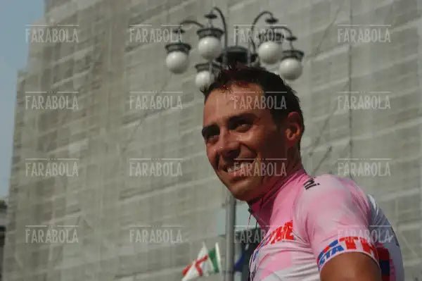 Gilberto Simoni vincitore del Giro d'Italia, cronometro all'Idroscalo, Milano, 2003