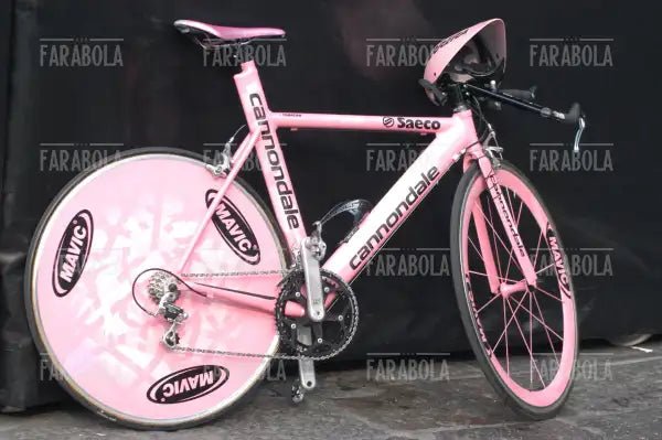 La bicicletta di Gilberto Simoni, cronometro all'Idroscalo, Giro d'Italia, Milano, 2003