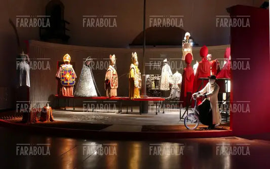 Mostra Federico in costume, Museo Fellini, 2003