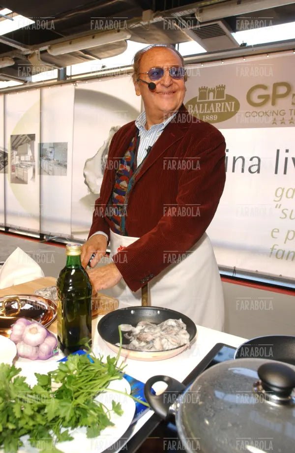 Renzo Arbore ai fornelli, Cucina Live Show, Macef, Milano, 2004