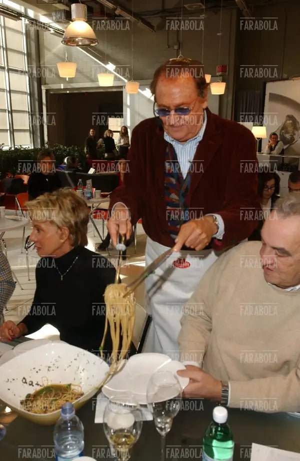 Renzo Arbore ai fornelli, Cucina Live Show, Macef, Milano, 2004
