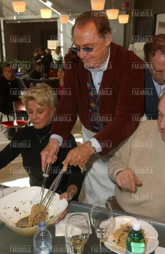 Renzo Arbore ai fornelli, Cucina Live Show, Macef, Milano, 2004