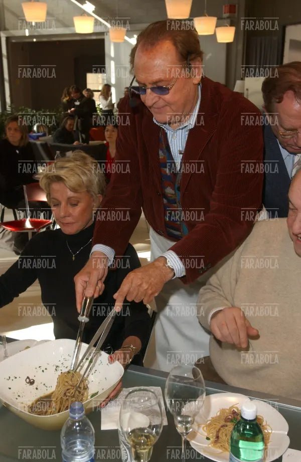 Renzo Arbore ai fornelli, Cucina Live Show, Macef, Milano, 2004