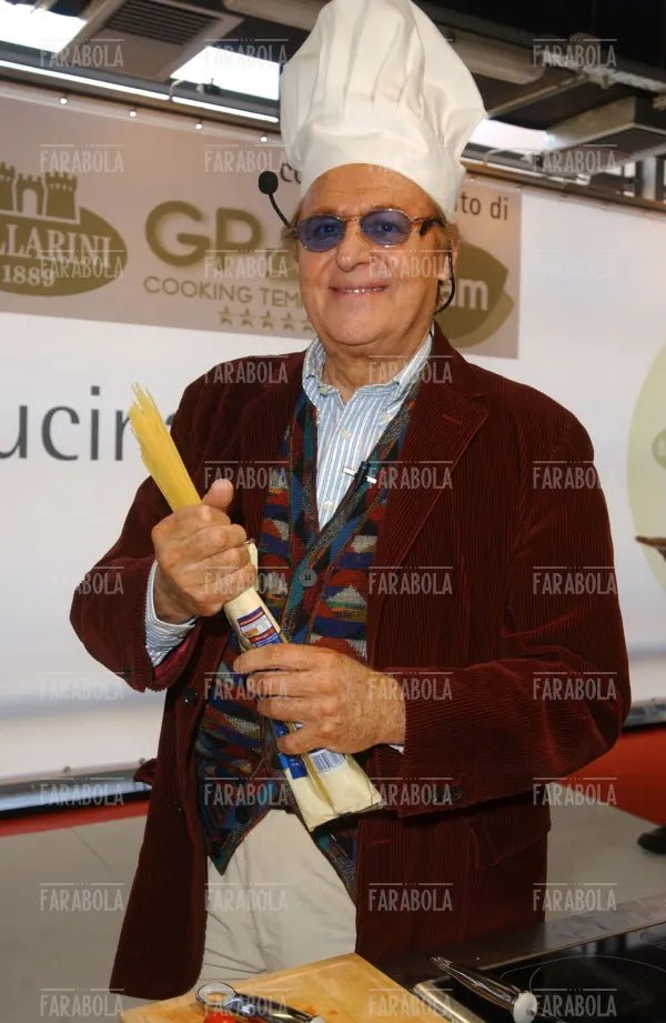 Renzo Arbore ai fornelli, Cucina Live Show, Macef, Milano, 2004