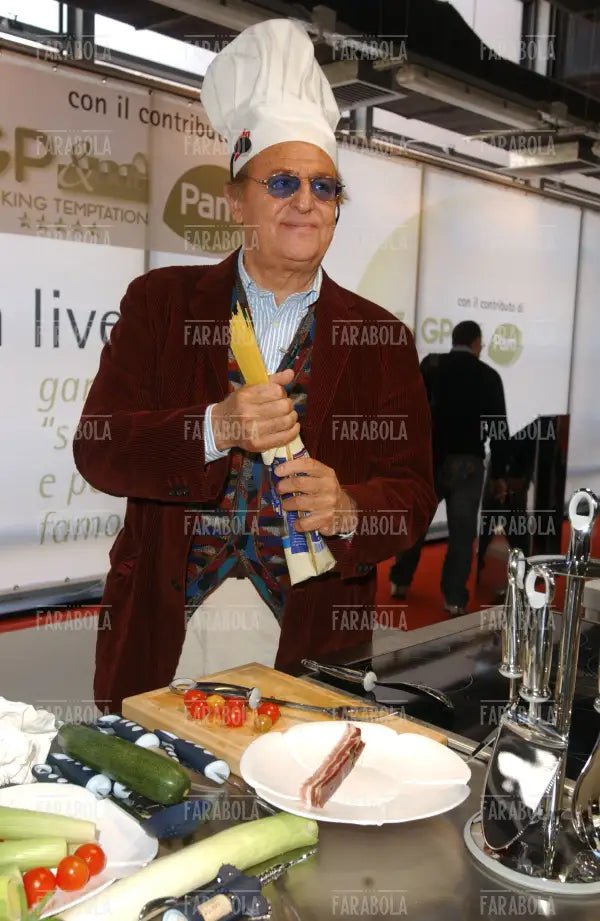 Renzo Arbore ai fornelli, Cucina Live Show, Macef, Milano, 2004