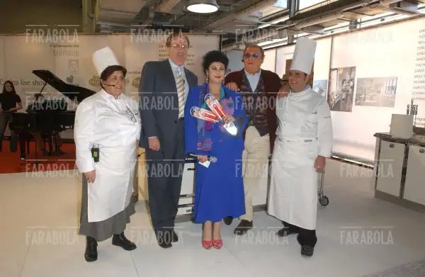 I cuochi con Michele Mirabella, Marisa Laurito e Renzo Arbore, Cucina Live Show, Macef, Milano, 2004