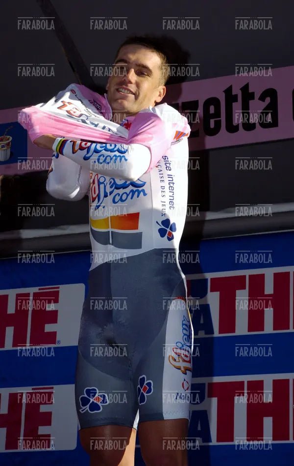 Bradley McGee vincitore e prima maglia rosa, cronoprologo del Giro d'Italia, Genova, 2004