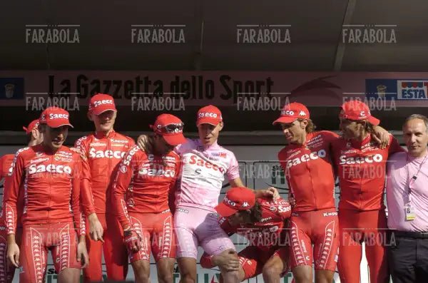 La Saeco con Damiano Cunego vincitore, arrivo del Giro d'Italia, Milano, 2004