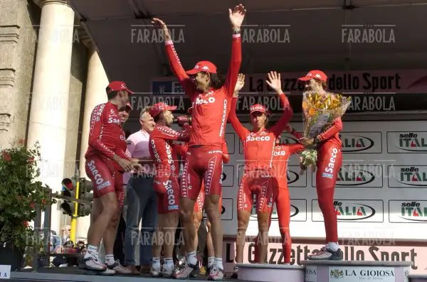 La Saeco festeggia la vittoria, arrivo del Giro d'Italia, Milano, 2004