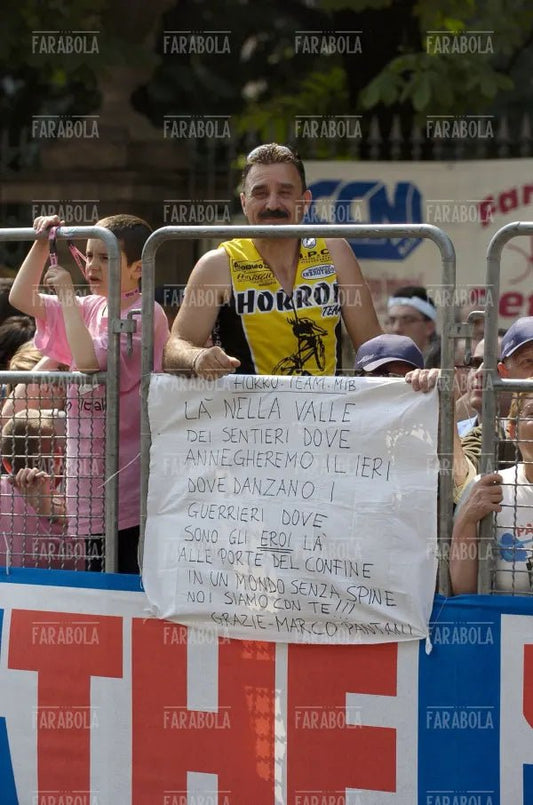 Tifosi di Marco Pantani, arrivo del Giro d'Italia, Milano, 2004