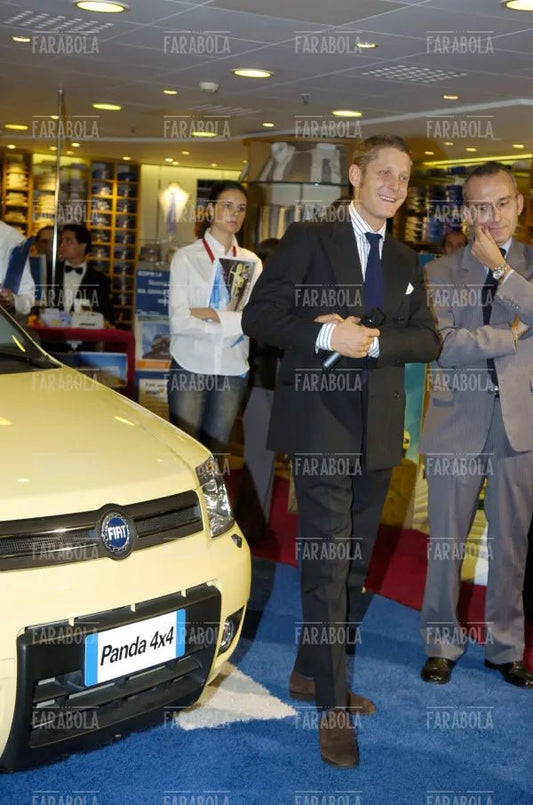 Lapo Elkann presenta la nuova Panda 4x4 allo Spazio Fiat della Rinascente, Milano, 2004