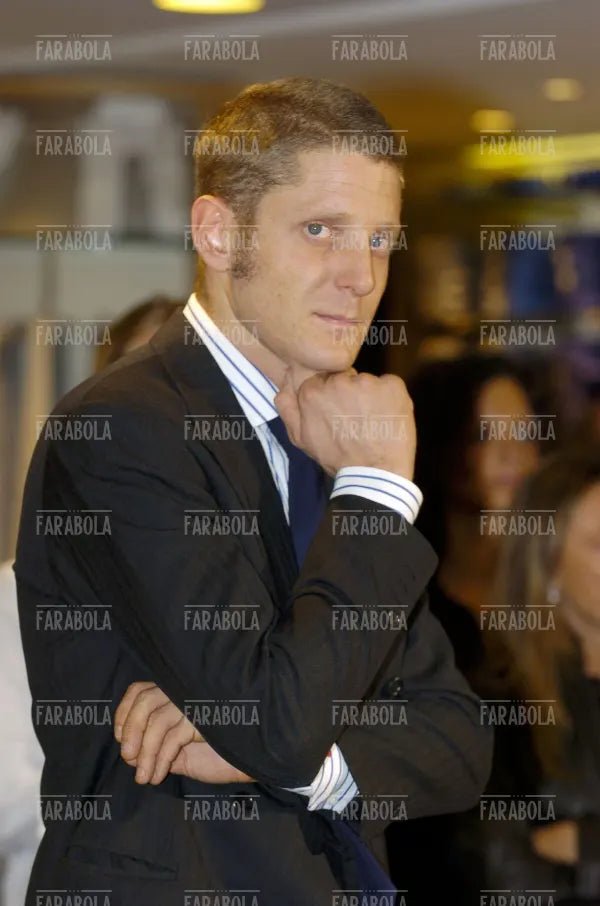 Lapo Elkann presenta la nuova Panda 4x4 allo Spazio Fiat della Rinascente, Milano, 2004
