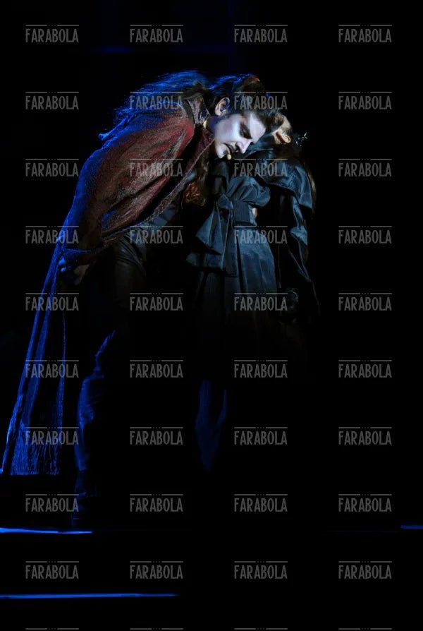 Vittorio Matteucci e Sabrina De Siena, Dracula Opera Rock, Milano, 2006