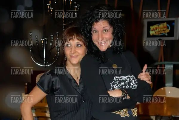Paola Minaccioni e Federica Cifola, Mai dire martedì, Milano, 2007