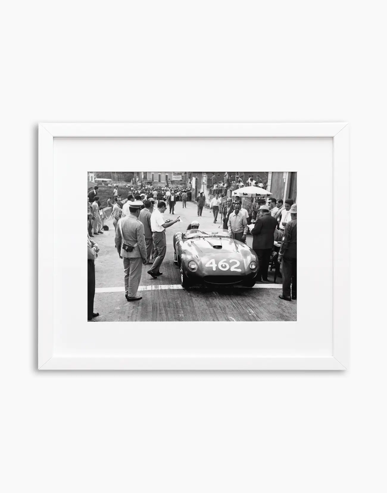 Elio Pandolfo su Ferrari, classica Catania-Etna 1959