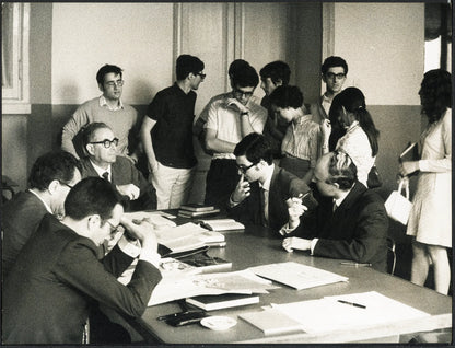 Foto vintage Scuola Maturità 1969 Orali al Manzoni di Milano Ft 4876 - Stampa 24x18 cm