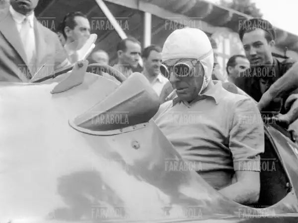 Achille Varzi al Gp di Monza, 1947 - Farabola Immagine digitale