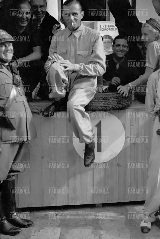 Achille Varzi sul circuito di Sanremo, 1937 - Farabola Immagine digitale