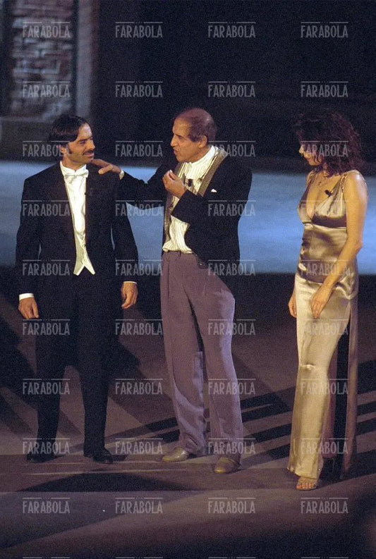 Adolfo Margiotta, Francesca Neri e Adriano Celentano, Francamente me ne infischio, 1999 - Farabola Immagine digitale