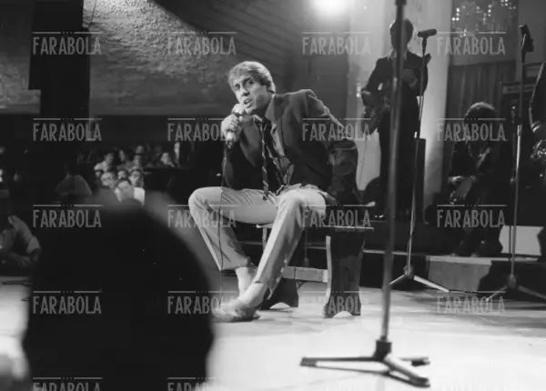 Adriano Celentano alla Bussola, Viareggio, 1968 - Farabola Immagine digitale