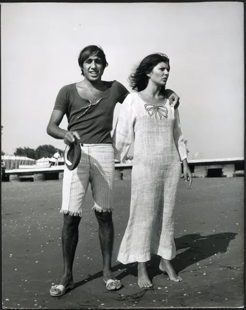 Adriano Celentano e Claudia Mori 1971 Ft 35955 - Stampa 21x27 cm - Farabola Stampa ai sali d'argento