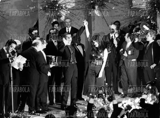 Adriano Celentano e Claudia Mori, Festival di Sanremo, 1970 - Farabola Immagine digitale