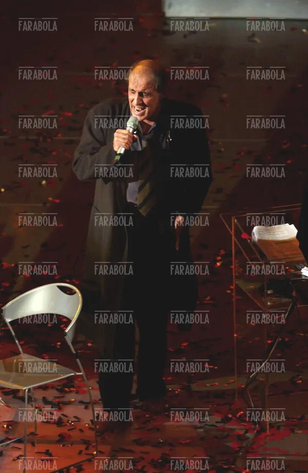 Adriano Celentano, Festival di Sanremo, 2004 - Farabola Immagine digitale