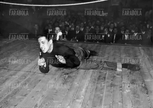 Adriano Celentano in concerto, anni 60 - Farabola Immagine digitale