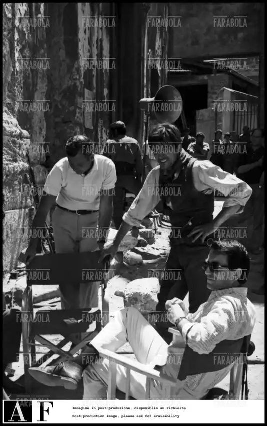 Alain Delon sul set del film Il Gattopardo, Palermo, 1962 - Farabola Immagine digitale