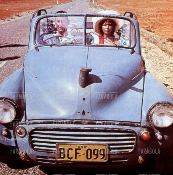 Alberto Sordi e Claudia Cardinale nel fillm Bello, onesto, emigrato Australia..., 1971 - Farabola Immagine digitale