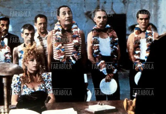 Alberto Sordi e Monica Vitti nel film Polvere di Stelle, 1973 - Farabola Immagine digitale