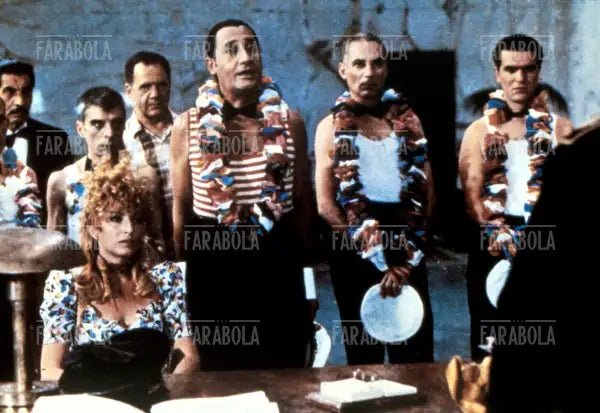 Alberto Sordi e Monica Vitti nel film Polvere di Stelle, 1973 - Farabola Immagine digitale