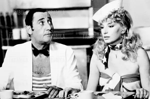 Alberto Sordi e Monica Vitti nel flm Polvere di Stelle, 1973 - Farabola Immagine digitale
