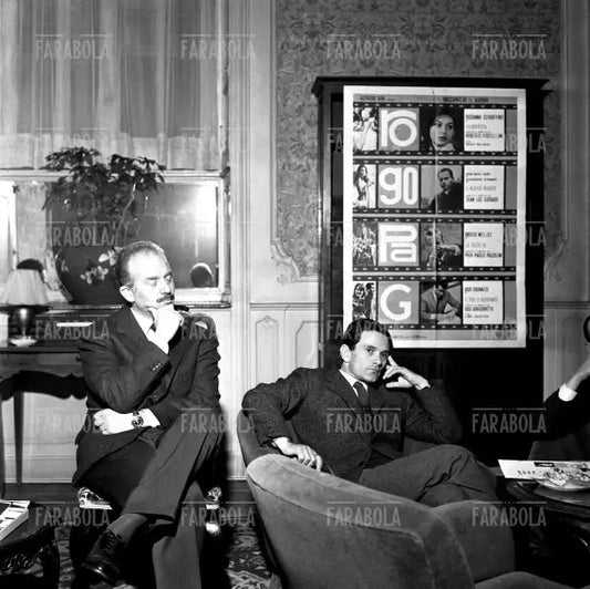 Alfredo Bini e Pier Paolo Pasolini, conferenza stampa per il film Ro.Go.Pa.G, 1963 - Farabola Immagine digitale