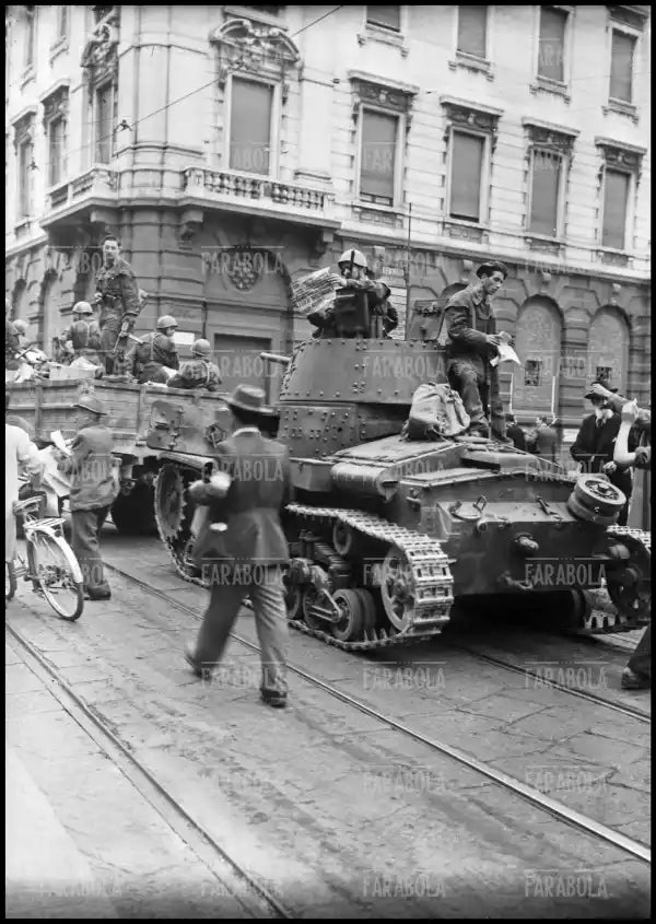 Alleati in piazza della Scala, 1945 - Farabola Immagine digitale