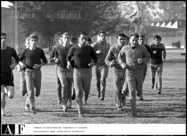 Allenamento della nazionale italiana, Mondiali di calcio in Cile, 1962 - Farabola Immagine digitale