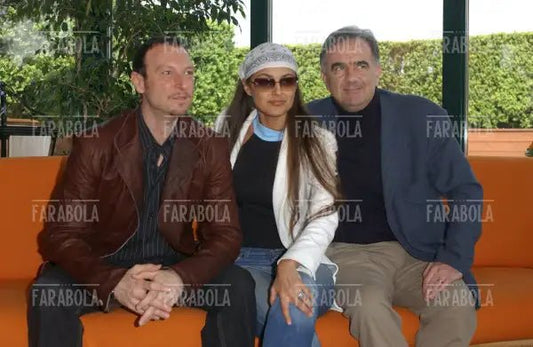 Amadeus, Rosita Celentano e Gene Gnocchi alla presentazione di Music Farm, 2004 - Farabola Immagine digitale