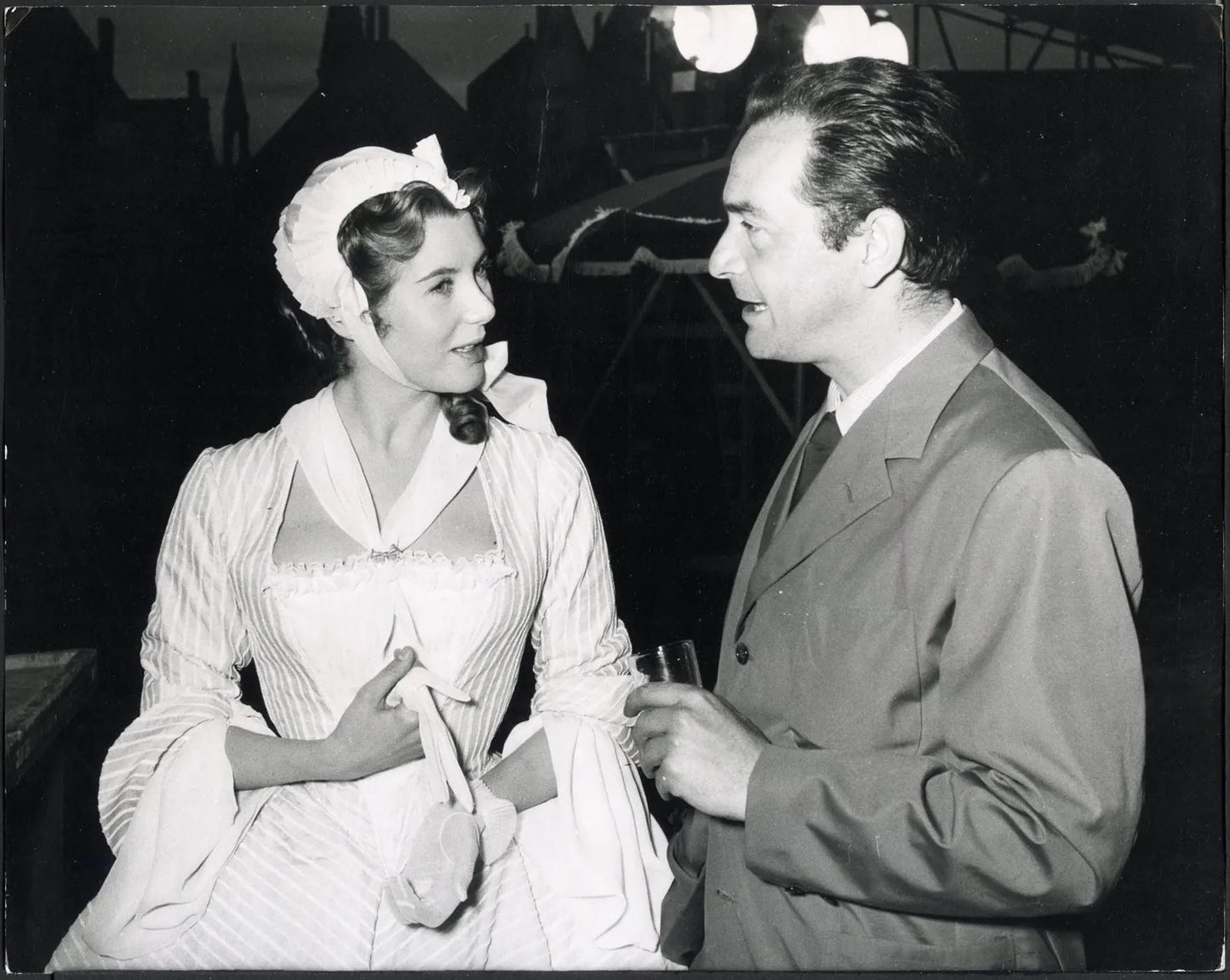 Andrea Checchi e Miriam Bru 1954 Ft 37504 - Stampa 24x30 cm - Farabola Stampa ai sali d'argento