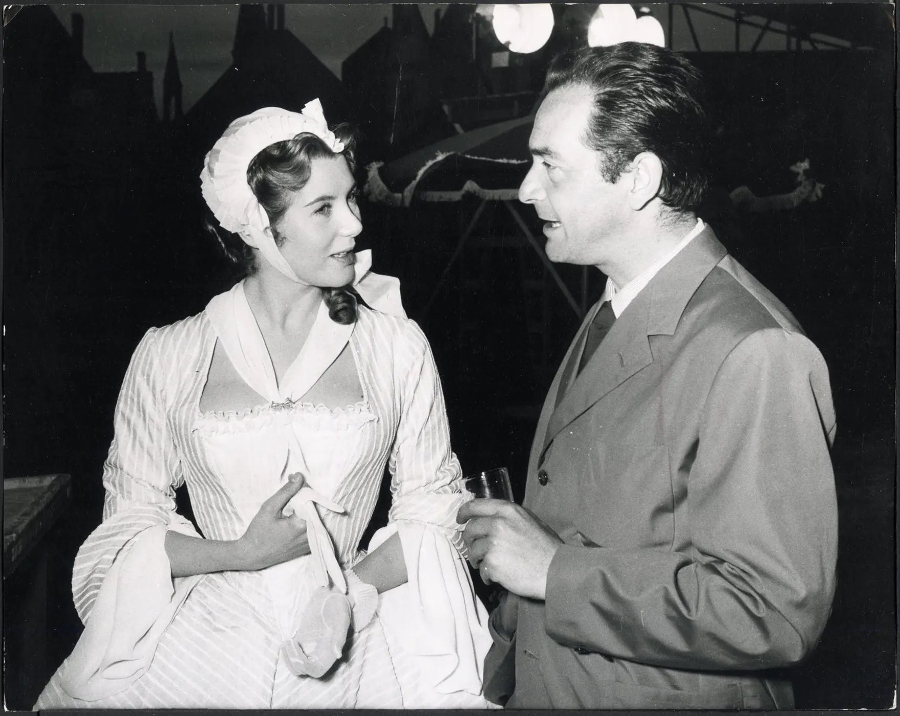 Andrea Checchi e Miriam Bru 1954 Ft 37504 - Stampa 24x30 cm - Farabola Stampa ai sali d'argento